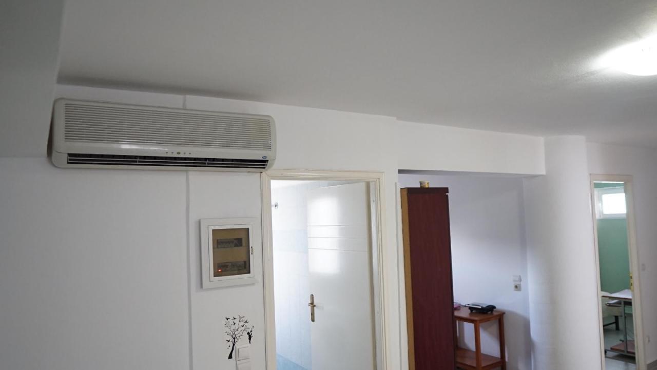 Nikolas Family Apartments Moírai Eksteriør billede